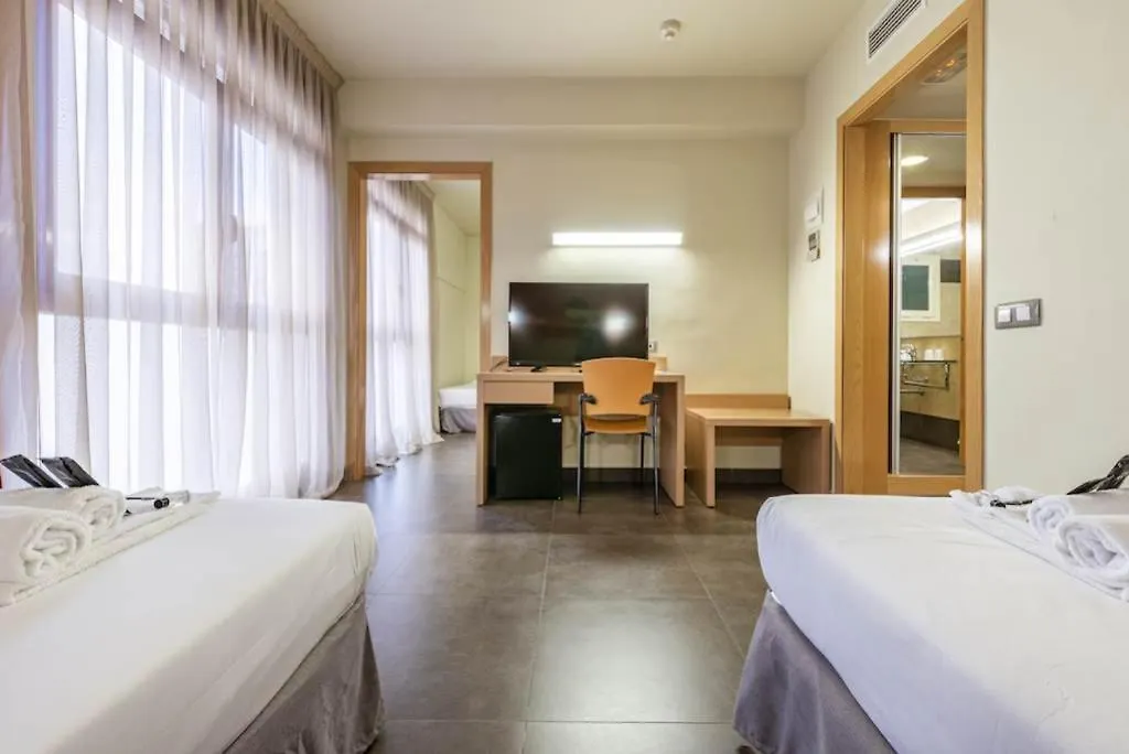Hotel Pere III El Gran Vilafranca del Penedès 3*,