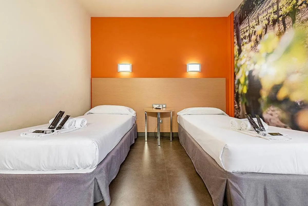 Hotel Pere III El Gran Vilafranca del Penedès 3*,
